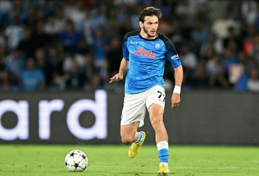 Gürcü futbolçu İngilərə nəhənginin hədəfində