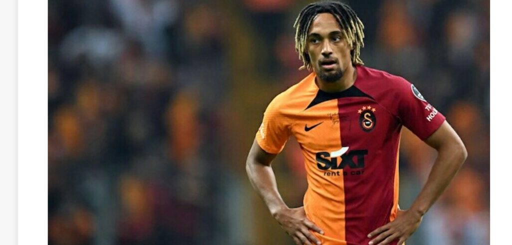 "Qalatasaray"ın müdafiəçisi "Roma" və "Arsenal" arasında seçim edəcək