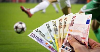 Maliyyə təminatını verə bilməyən köklü klub aşağı liqaya düşdü