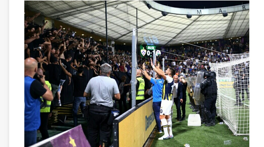 UEFA-dan "Fənərbaxça"ya azarkeş qadağası