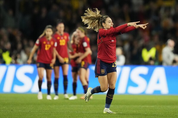 İspaniya dünya çempionu oldu