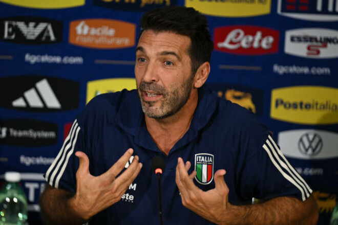 Buffon ona qarşı oynayan ən yaxşı futbolçunun adını açıqladı: 5 "Qızıl top" qazanmalı idi