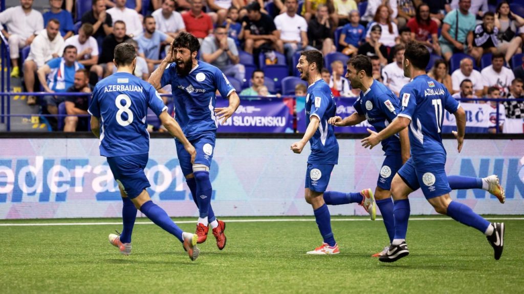 Millimiz Dünya çempionatına qələbə ilə başladı