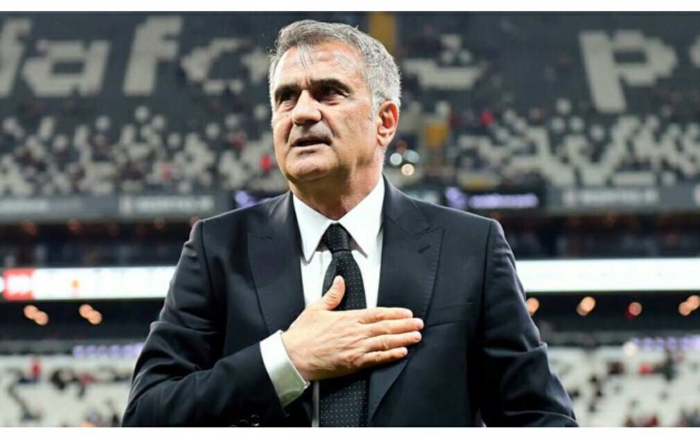 "Beşiktaş"ın baş məşqçisi istefa verdi