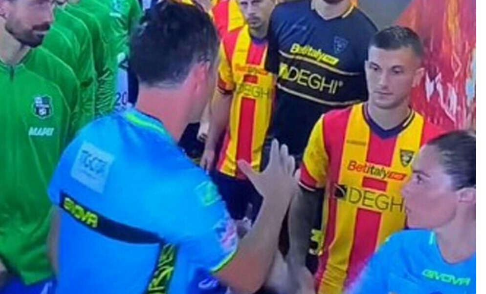 Köməkçisi ilə görüşmədiyi üçün diskvalifikasiya olundu