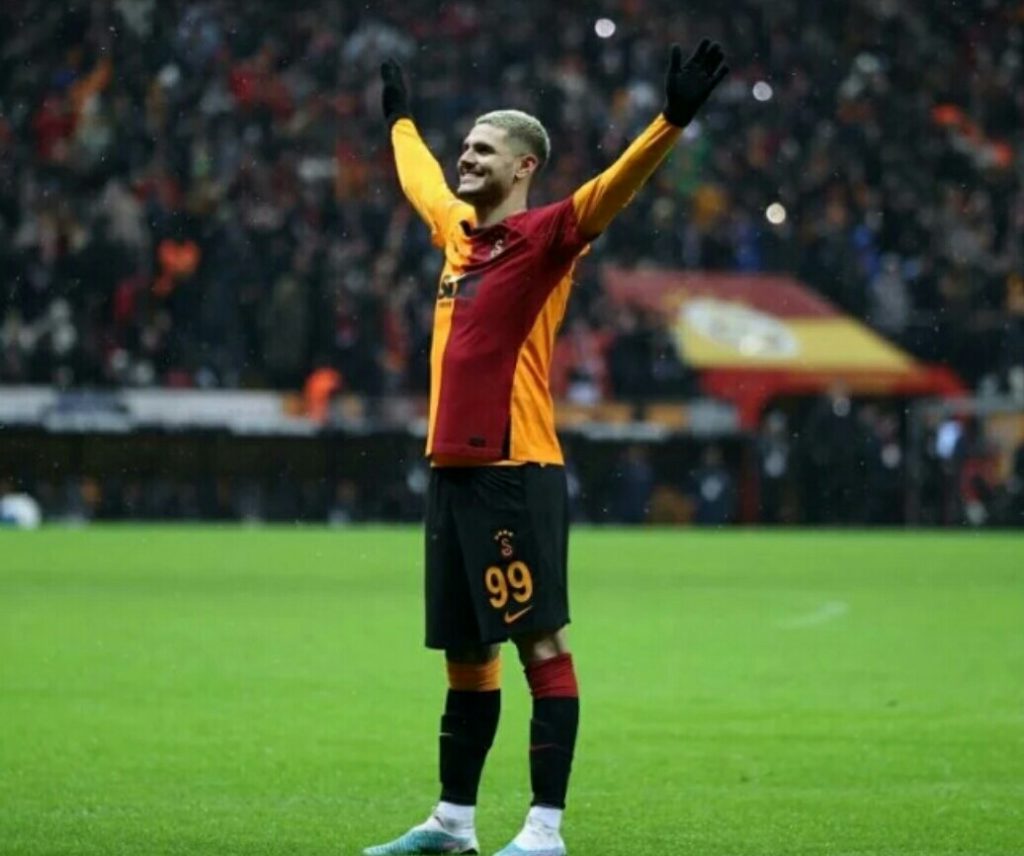 "Qalatasaray"da İkardi şoku