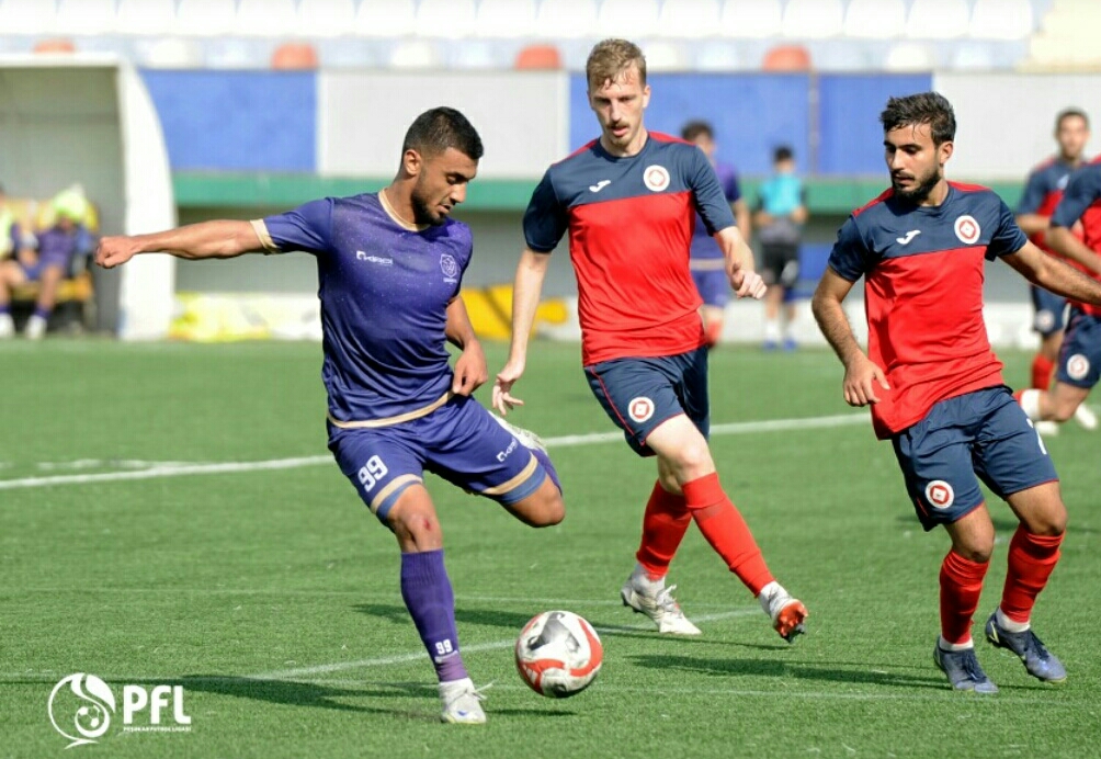 Klubsuz qalan futbolçular "İrəvan"ın köməyinə çatdı