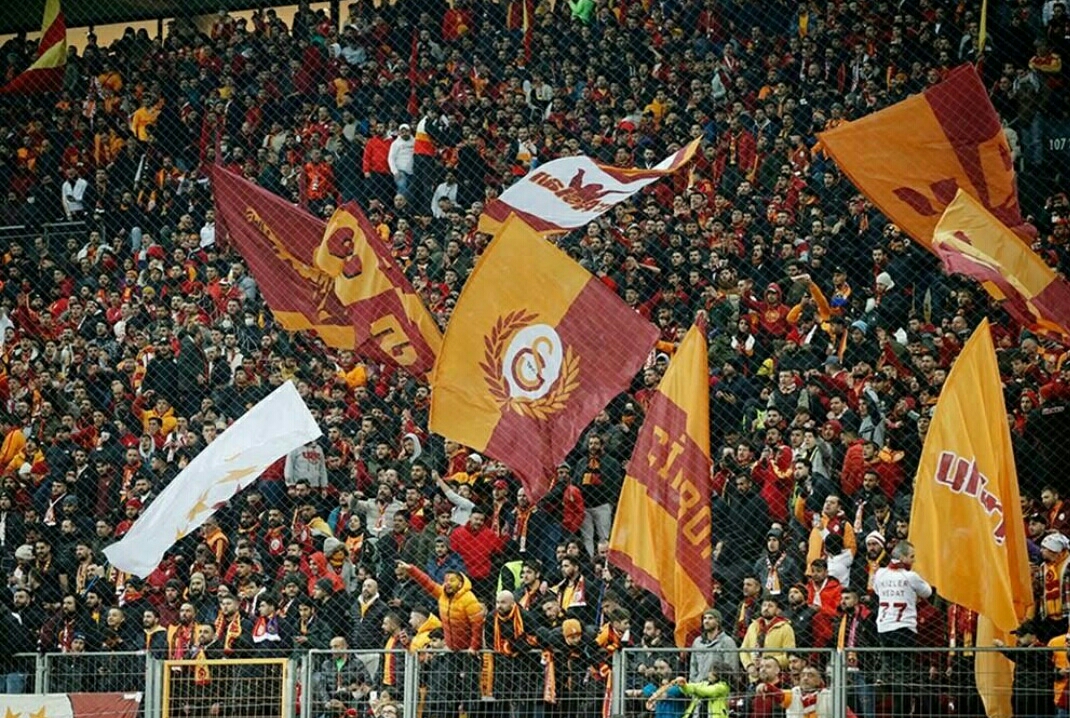 "Qalatasaray" azarkeşləri rekord qırdı