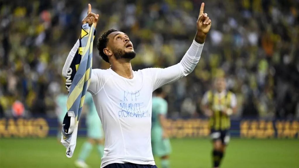 "Fənərbağça"nın futbolçusundan təsirli hərəkət - FOTO