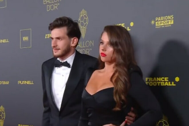 Messi birdən ayağa qalxaraq ona tərəf gəlib və...