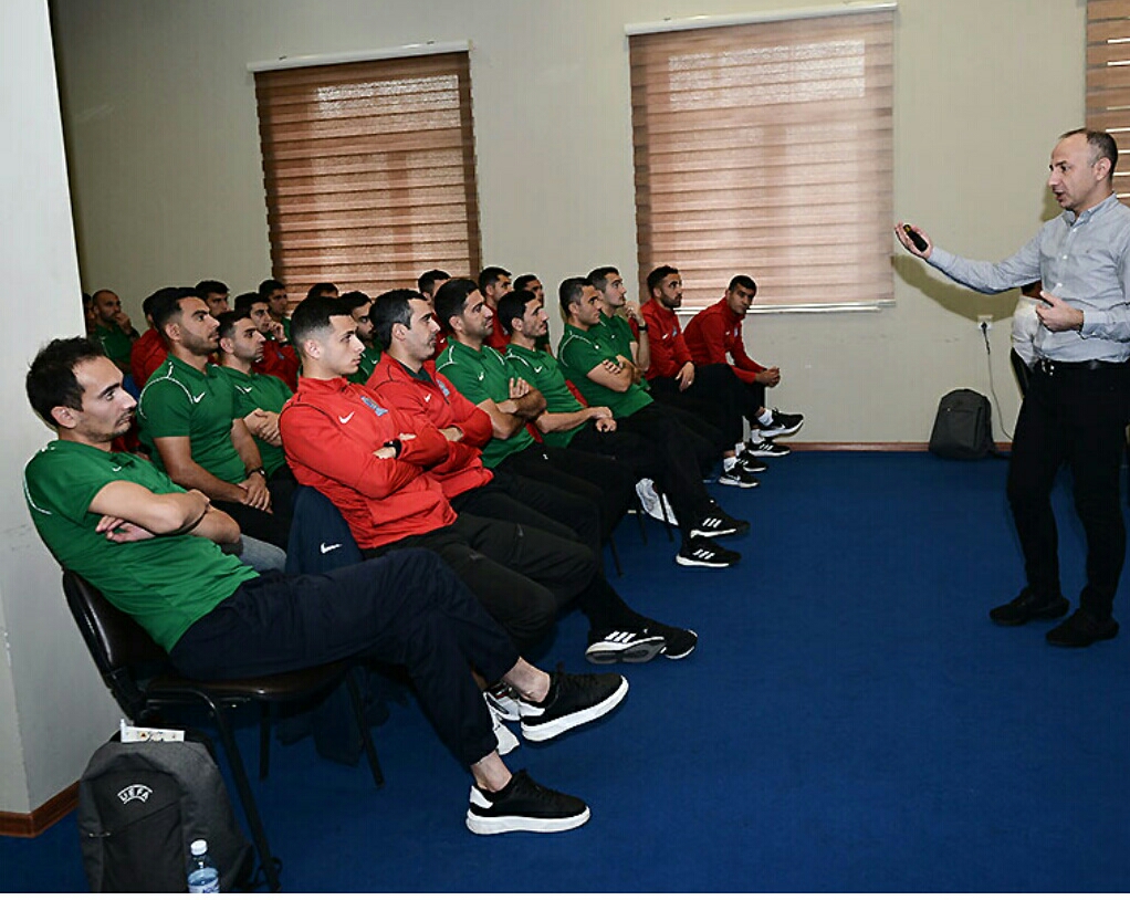 Hakimlər üçün seminar keçirildi