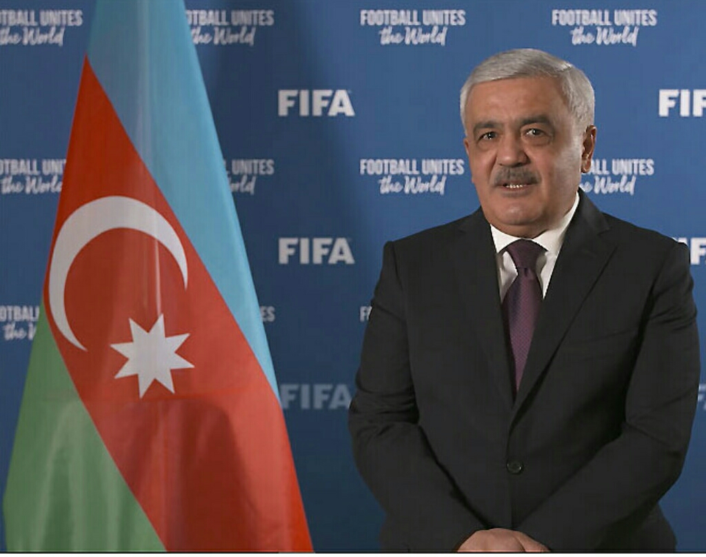 Rövnəq Abdullayevdən qadın futbolçulardan ibarət Azərbaycan millisinə təbrik