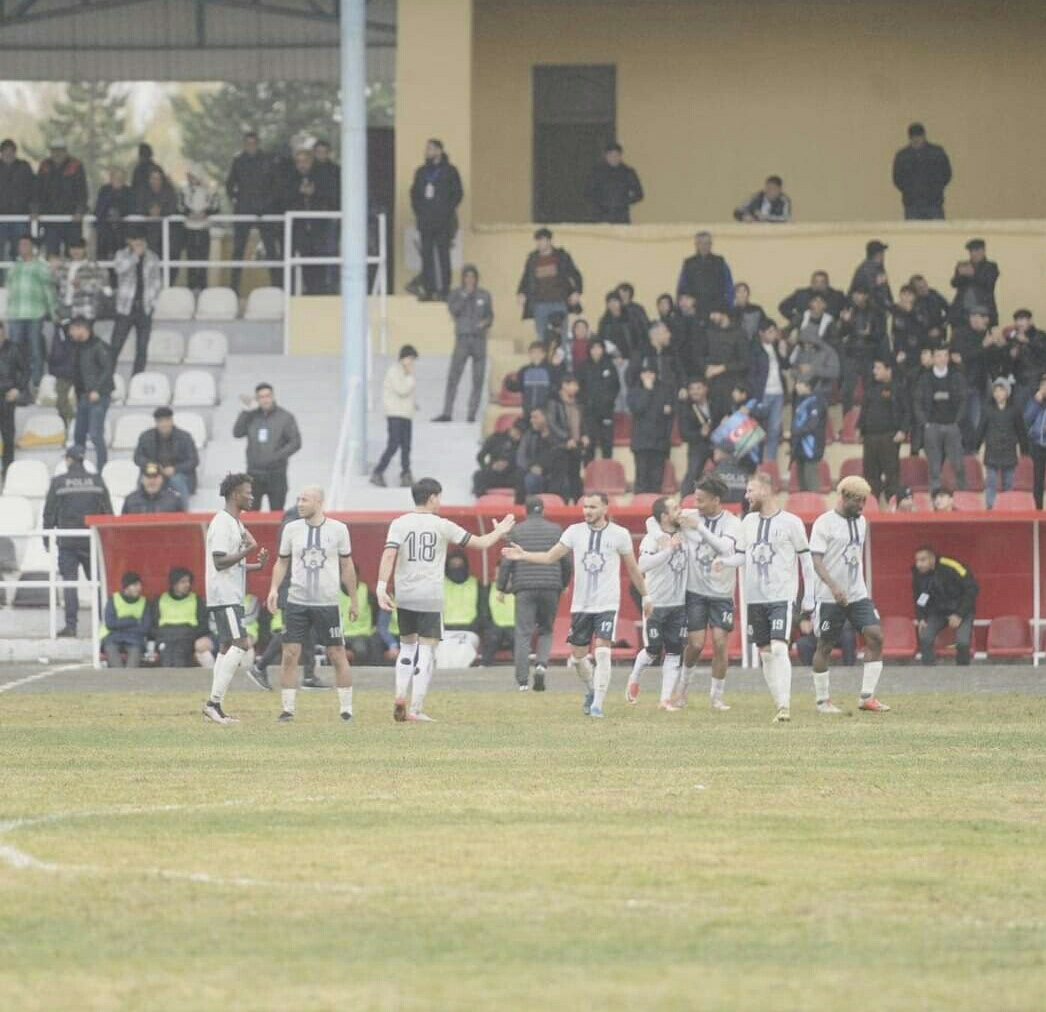 “Karvan”dan bəyanat: “Təmiz futbol, ədalətli qərarlar istəyirik!”