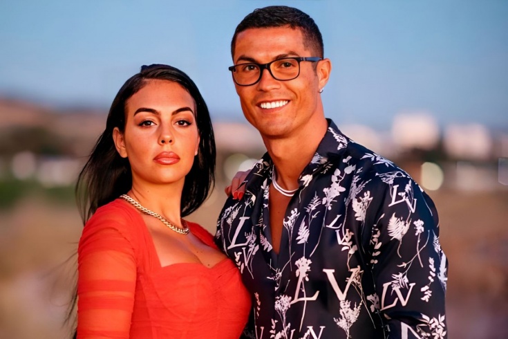 Ronaldo və Corcinanın Milad hazırlığı: Mülkü nağıllar aləminə çeviriblər – FOTO