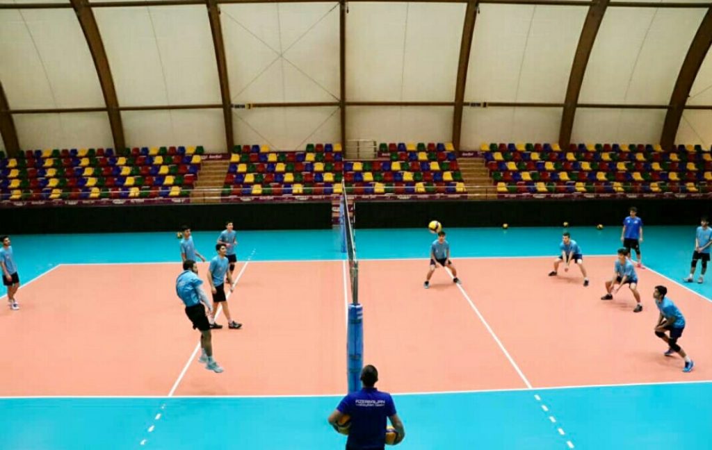 Azərbaycan millisi 14 voleybolçu ilə hazırlaşır