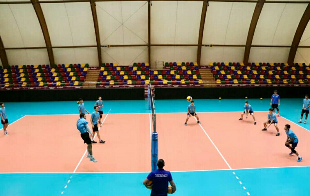 Azərbaycan millisi 14 voleybolçu ilə hazırlaşır