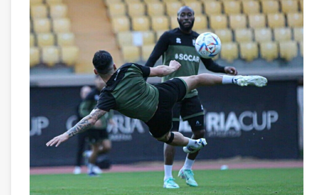 "Neftçi" "Erzurumspor"a uduzdu