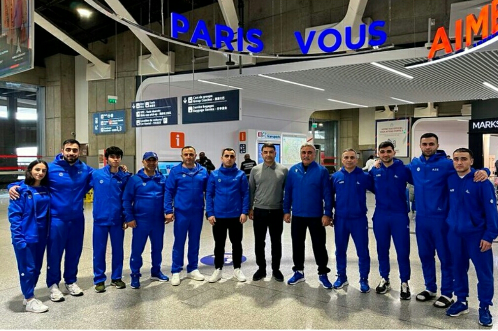 Azərbaycan millisi Premyer Liqa turnirinə yollandı