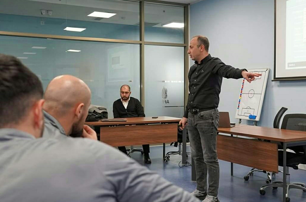 Barış Şimşek "Turan Tovuz"a seminar keçdi