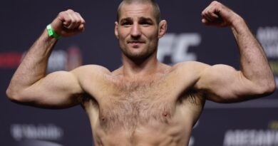 UFC çempionu cəzalandırıldı: İnsidentə görə