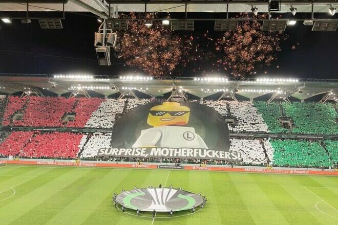 Fanatlar UEFA-nı belə ələ saldılar: Əclaflar - FOTO