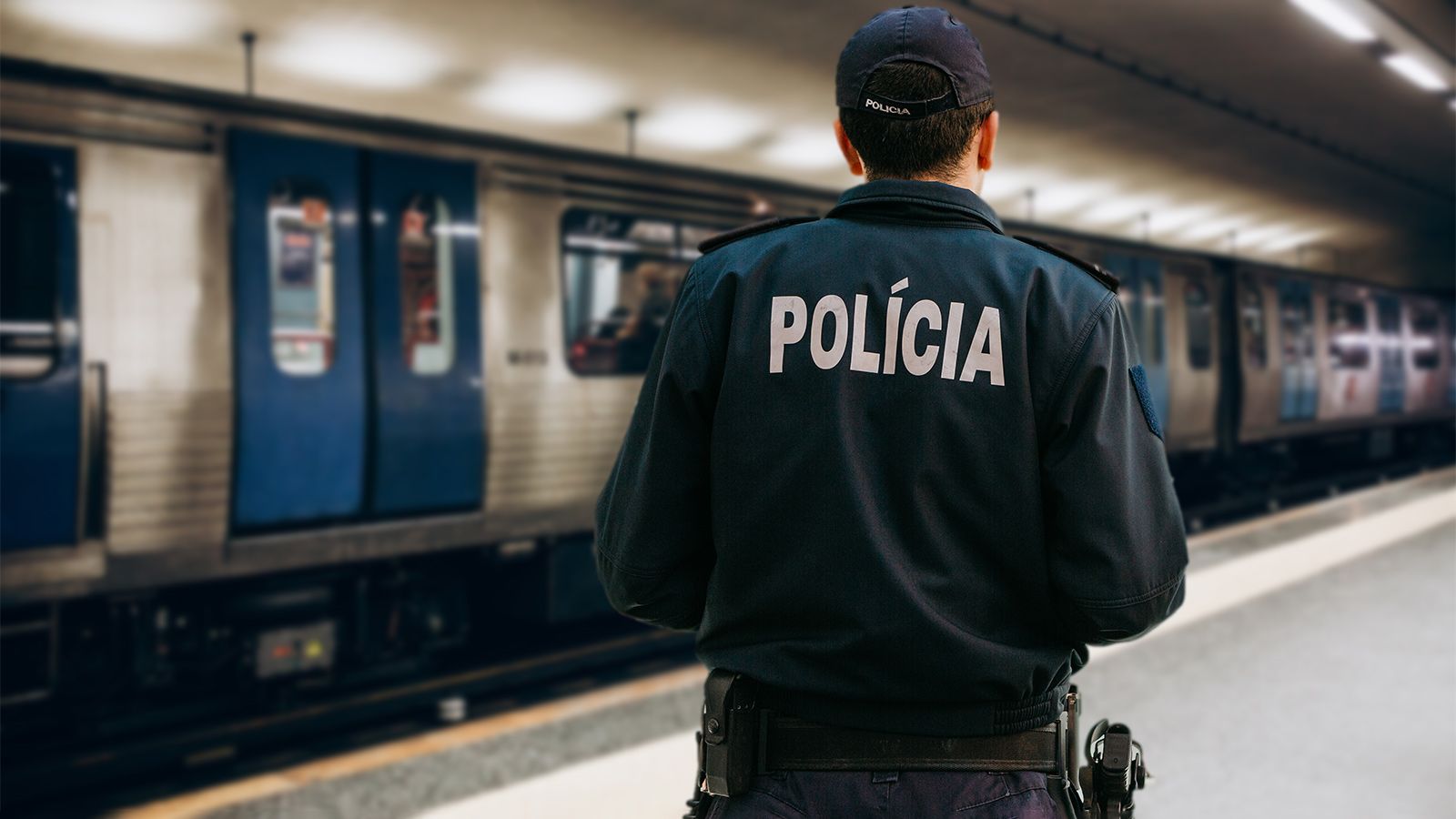 Polislər tətil elan etdi, liderin oyunu baş tutmadı