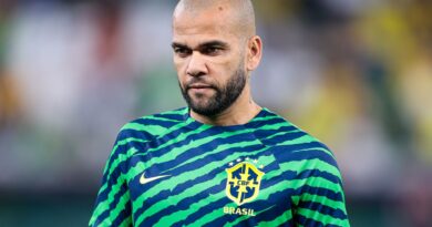 Məhkəmə qərar verdi: Alves bu kluba təzminat ödəyəcək