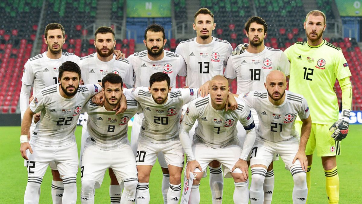 Kobaxidze imzaladı: Futbolçular bu ordenlə təltif olundular