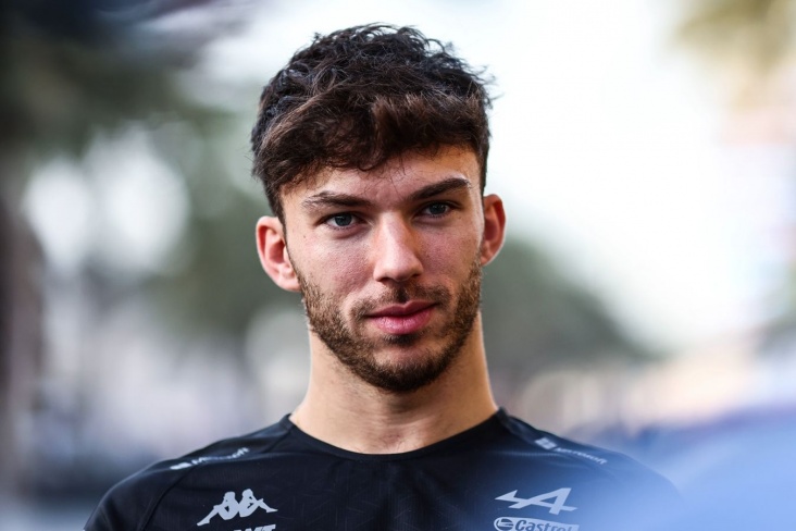 “Formula 1” pilotu futbol klubu aldı