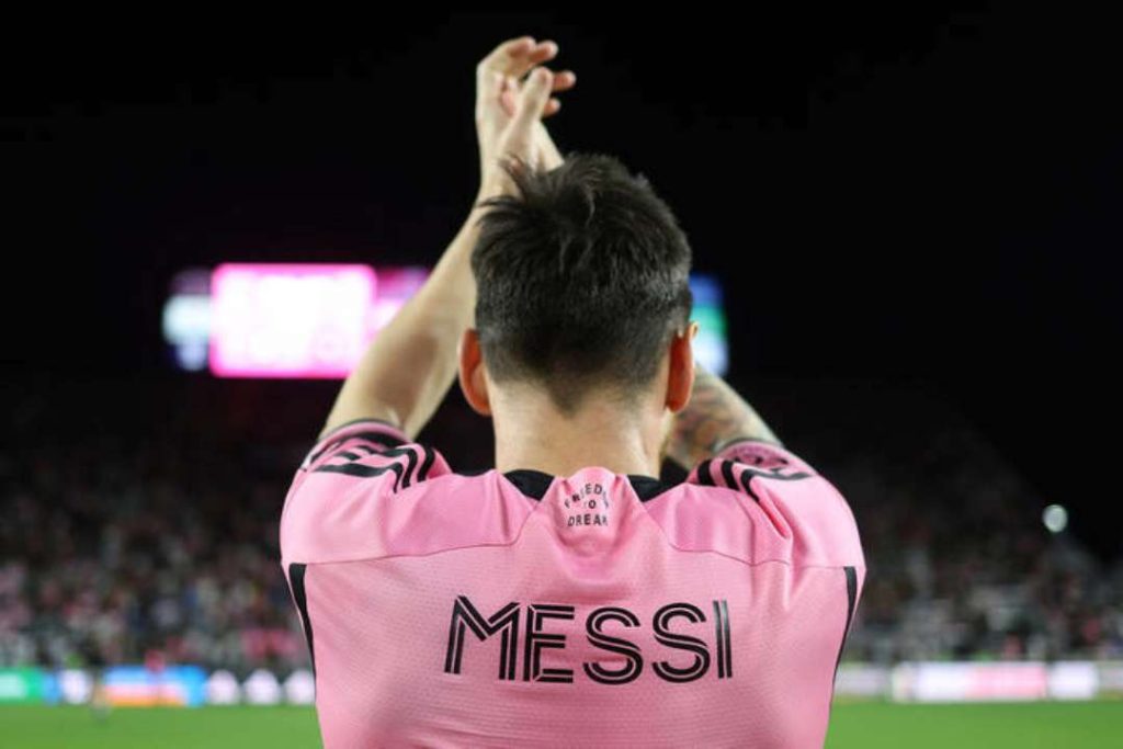 Messi tanınmış brendi reklam etdi: Axtardığımı tapdım - FOTOLAR