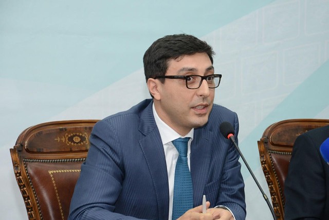 Fərid Qayıbov ruslara "yaşıl işıq" yandırdı