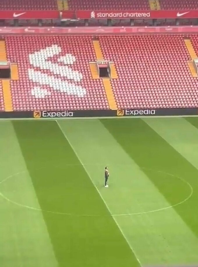 Tənha Klopp “Enfild”də: Cəmisi bir oyun qaldı - FOTO