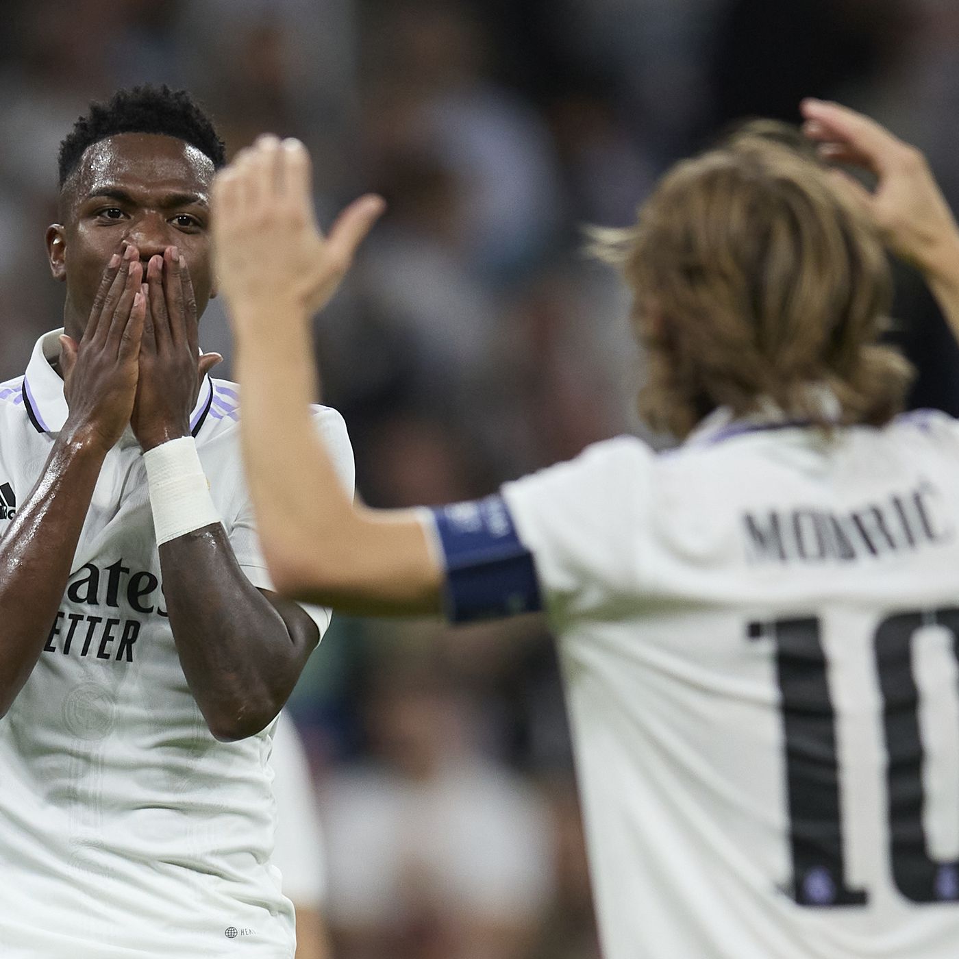 Biri antimadridizmin göz yaşları ilə çimdi, digəri bəyəndi – FOTO