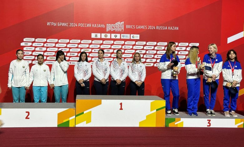 Qadın sablyaçılardan Kazanda bürünc medal