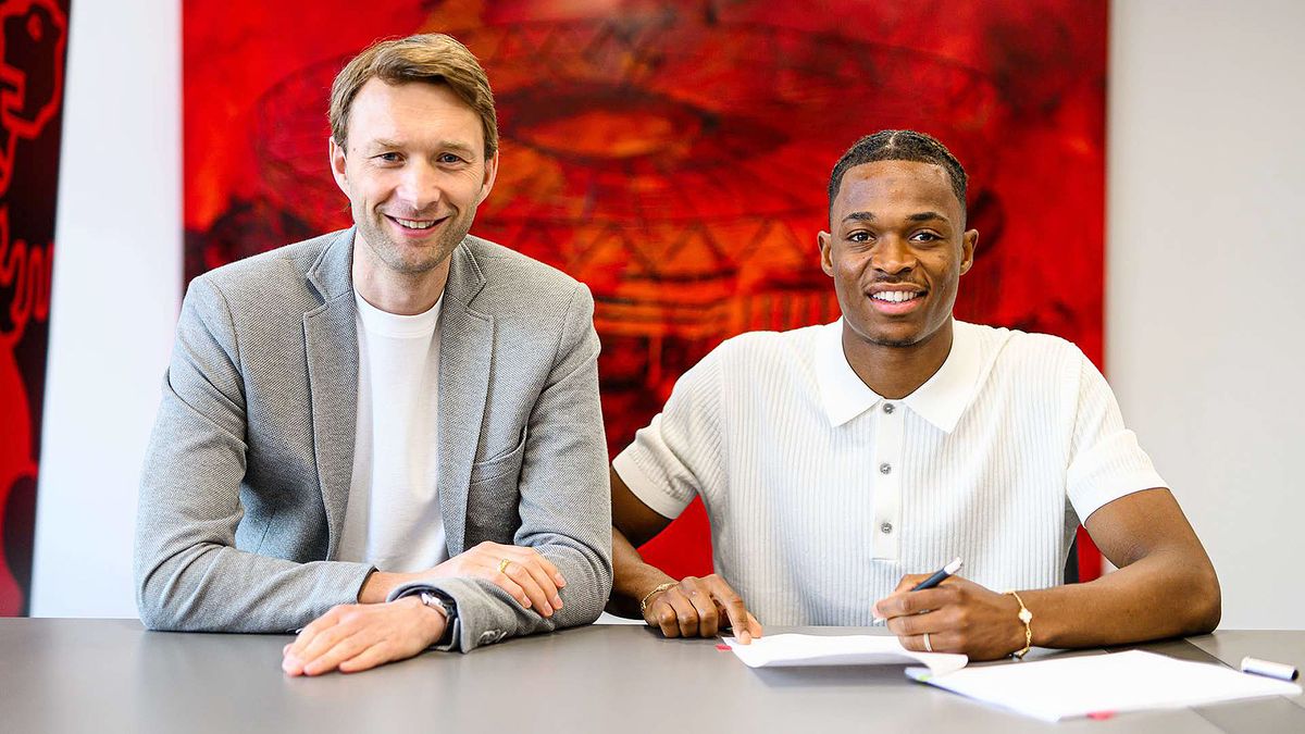 “Bayer”də yayın ilk transferi - FOTO 2 “Bayer”də yayın ilk transferi - FOTO