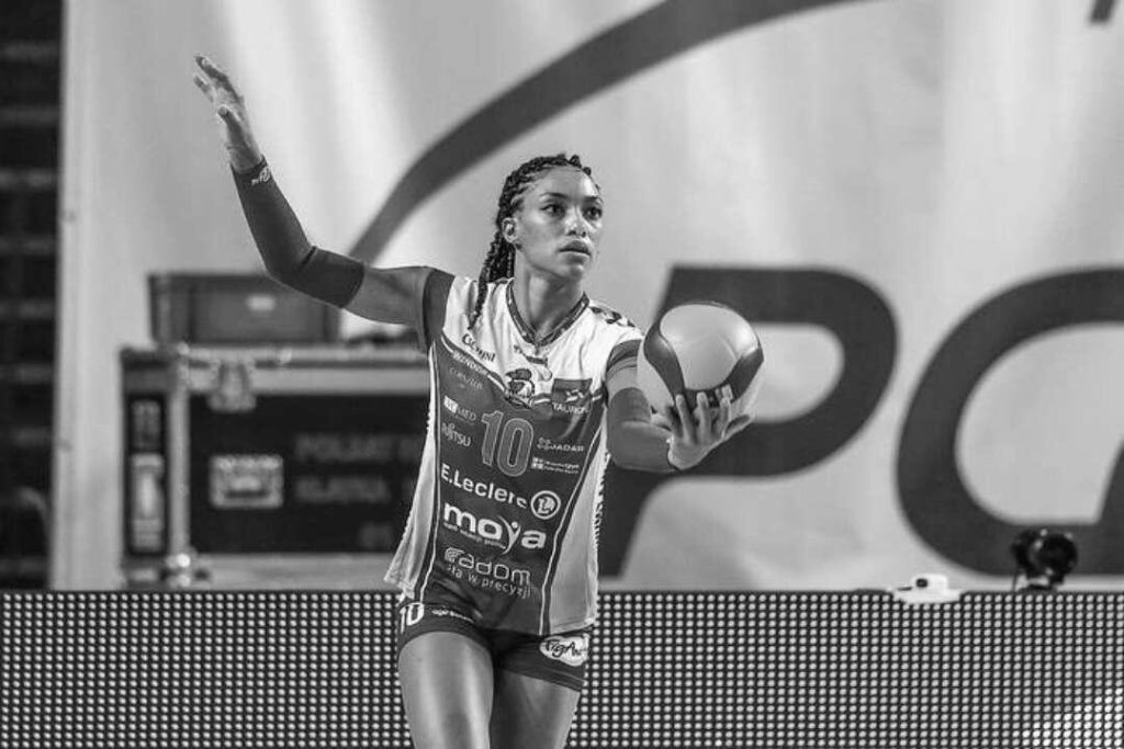 Xanım voleybolçu xərçəngə məğlub oldu