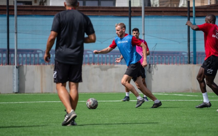 "Linkoln"un futbolçusu: "Qarabağ" yüksək səviyyəli komandadır, onları analiz etmişik"