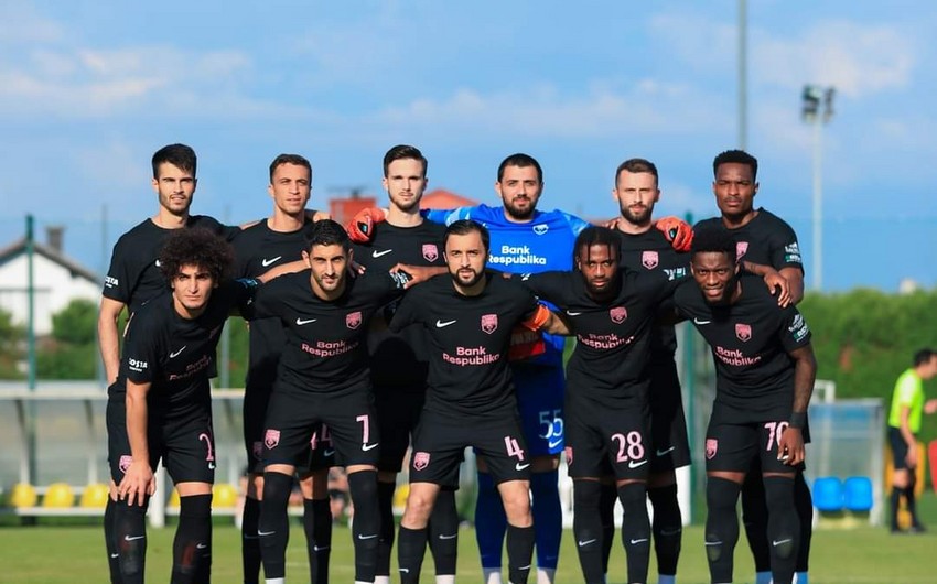 "Sabah" heç-heçə etdi