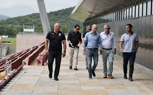 Santuş Qəbələ stadionuna baş çəkib