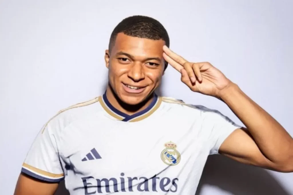 Mbappe PSJ-ni belə təbrik etdi