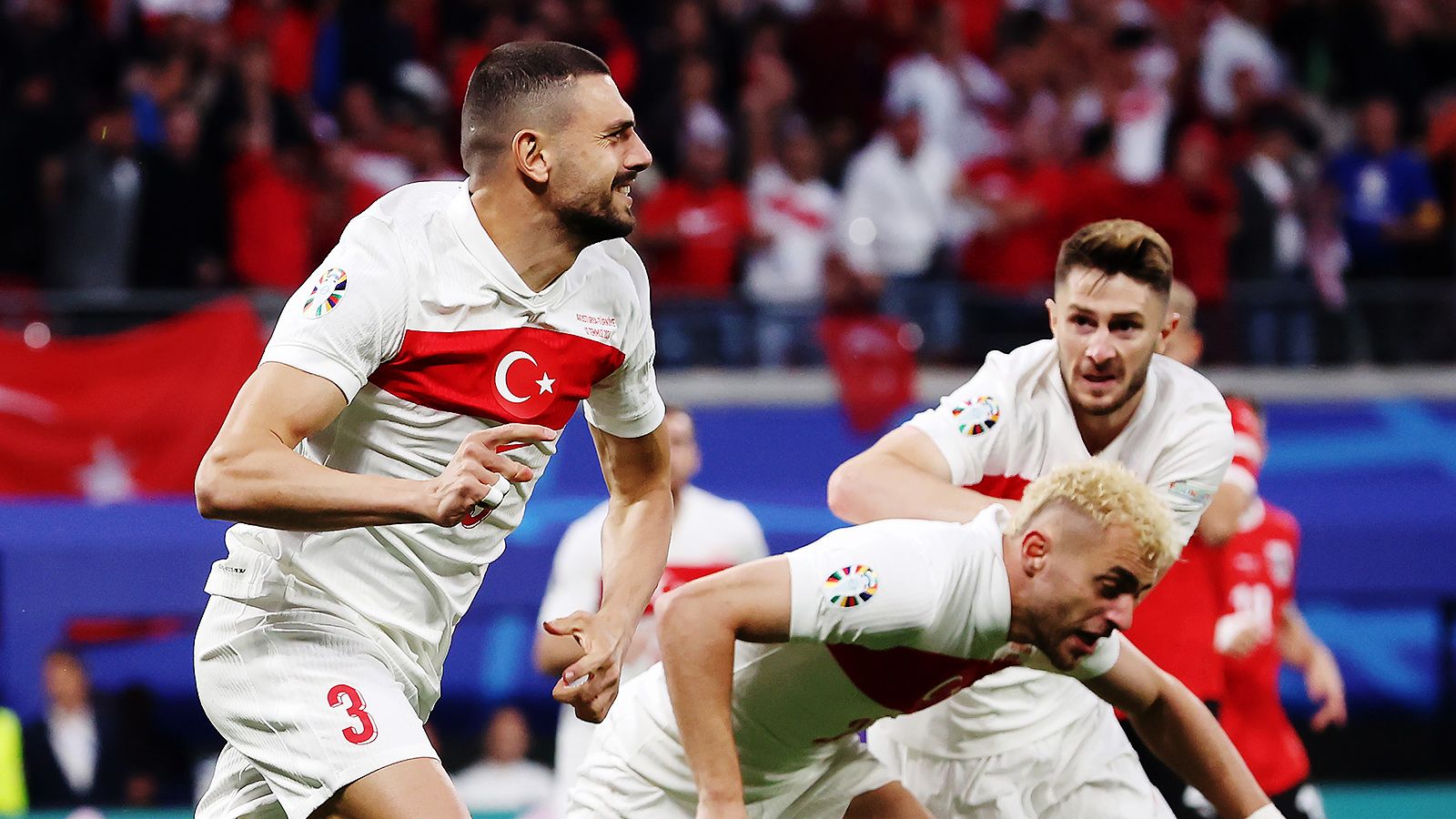 Türkiyə Niderlanda, İngiltərə İsveçrəyə qarşı