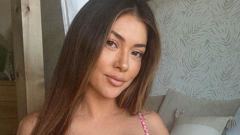 UFC gözəli ABŞ-ın Müstəqillik Günündə "vətənpərvər" alt paltarında təbrik etdi - FOTO