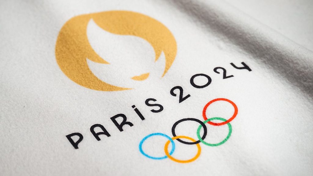 Paris-2024: Qadın futbolçudan fantastik qol - VİDEO