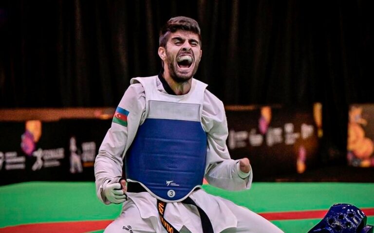 Paris-2024: Xəlilov finala yüksəldi