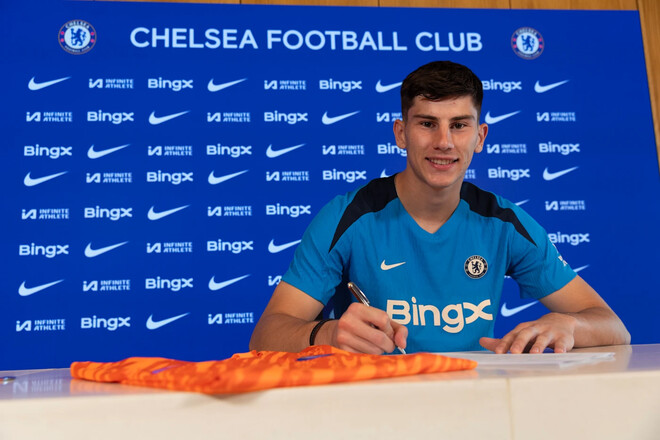 "Çelsi" yenə qapıçı transfer etdi
