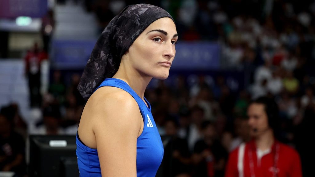 Olimpiadanın qalmaqallı döyüşünün iştirakçısı karyerası ilə bağlı qərar verdi