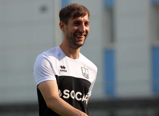 “Dinamo” Bakıdakı matçın asan olmayacağını başa düşməlidir” – “Neftçi”nin futbolçusu