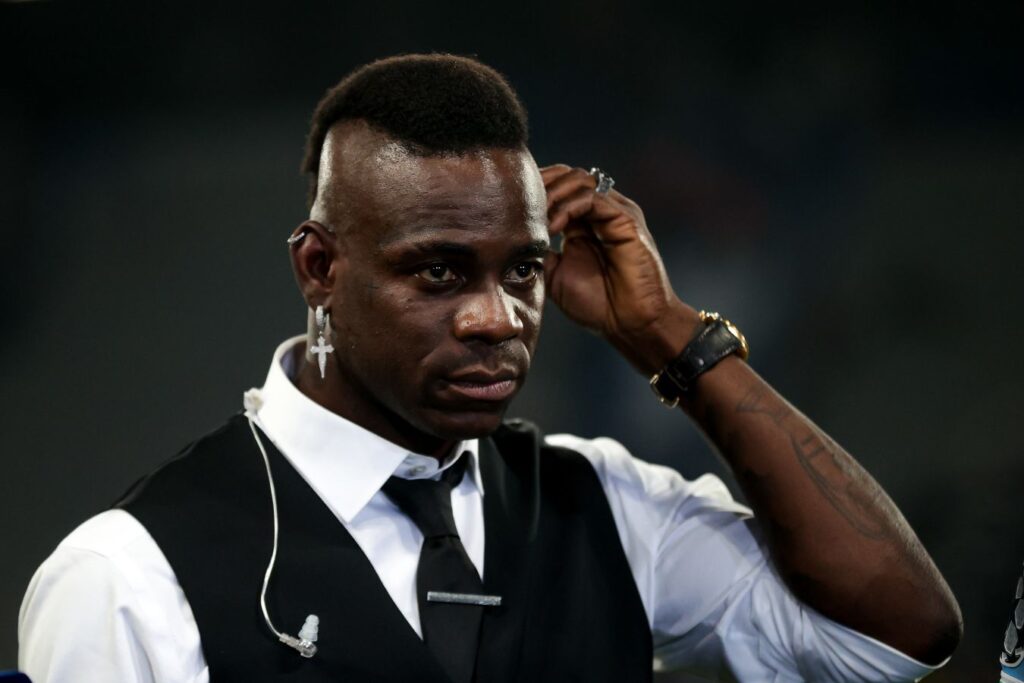 Balotelli Parisdə podiuma çıxdı – FOTO