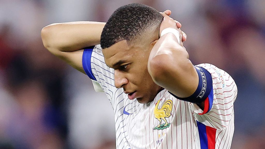Mbappe çox içir, psixi durumu yerində deyil - VİDEO