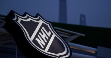 NHL klubunun xokkeyçisini maşın vurdu